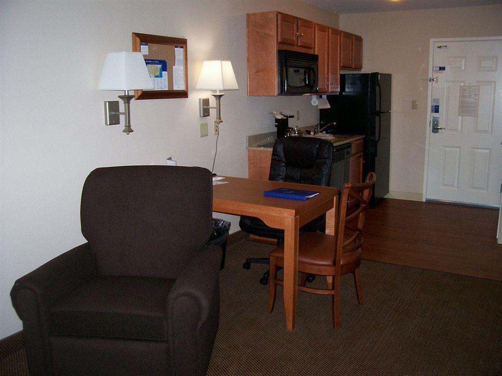 Candlewood Suites Winchester By Ihg Zimmer foto