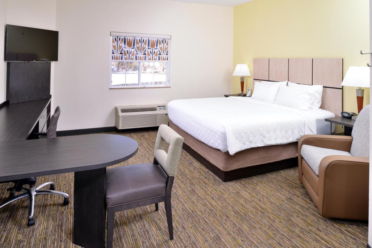 Candlewood Suites Winchester By Ihg Exterior foto