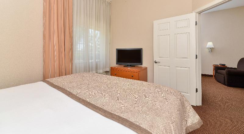 Candlewood Suites Winchester By Ihg Exterior foto